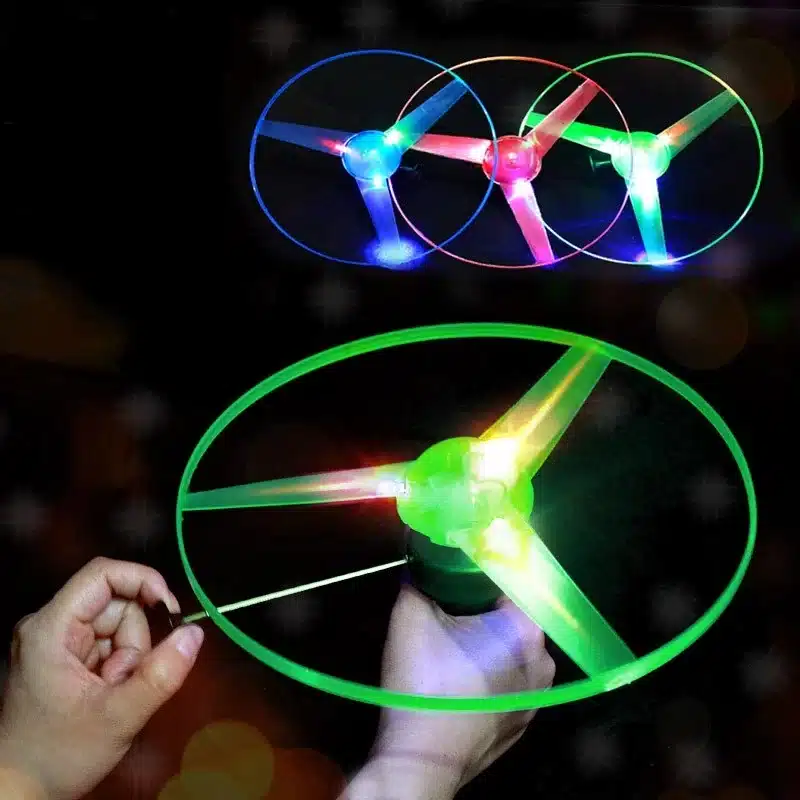 1pc Pull Wire Glow UFO Funny Spinning Flyer Luminous LED Light Handle Top Toys for Kids Gifts Outdoor Sport Parent-child Game - 画像 (5)