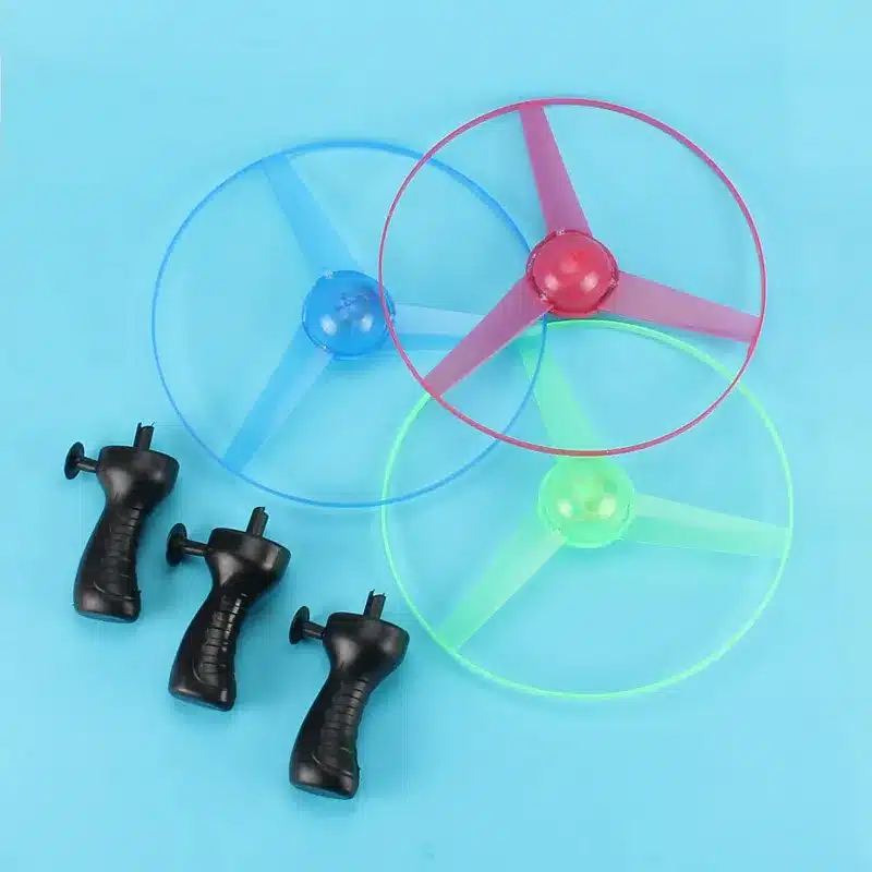 1pc Pull Wire Glow UFO Funny Spinning Flyer Luminous LED Light Handle Top Toys for Kids Gifts Outdoor Sport Parent-child Game - 画像 (7)