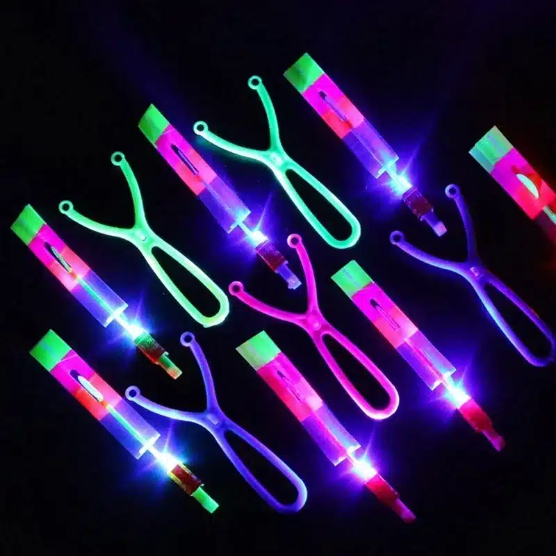 1/10/30/50pcs Amazing Light Toy Arrow Rocket Helicopter Flying Toy LED Light Toys Party Fun Gifts Rubber Band Catapult - 画像 (6)